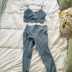 ATHLETA Set: Salutation Stash High Rise 7/8 Legging and Matching Elation Top